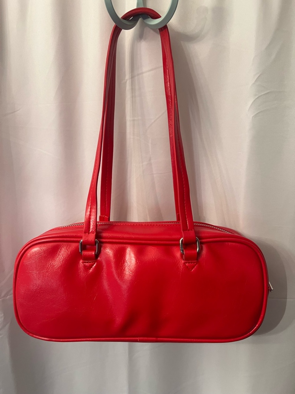 ❤️Price Drop❤️Madden Girl Red Shoulder Bag with Charm Accents - Picture 5 of 12